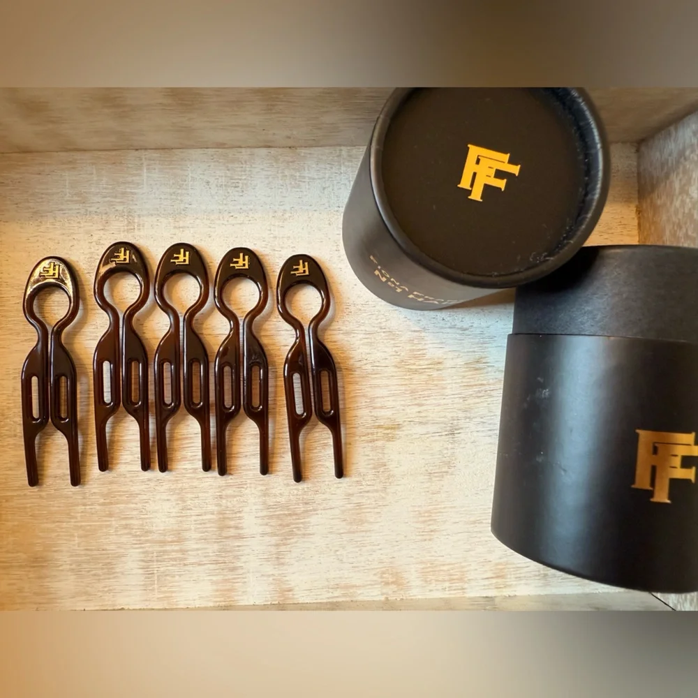 Never been worn Mona Franchimon No 1 Black Hairpin (Set of 5) - Picture 11 of 13